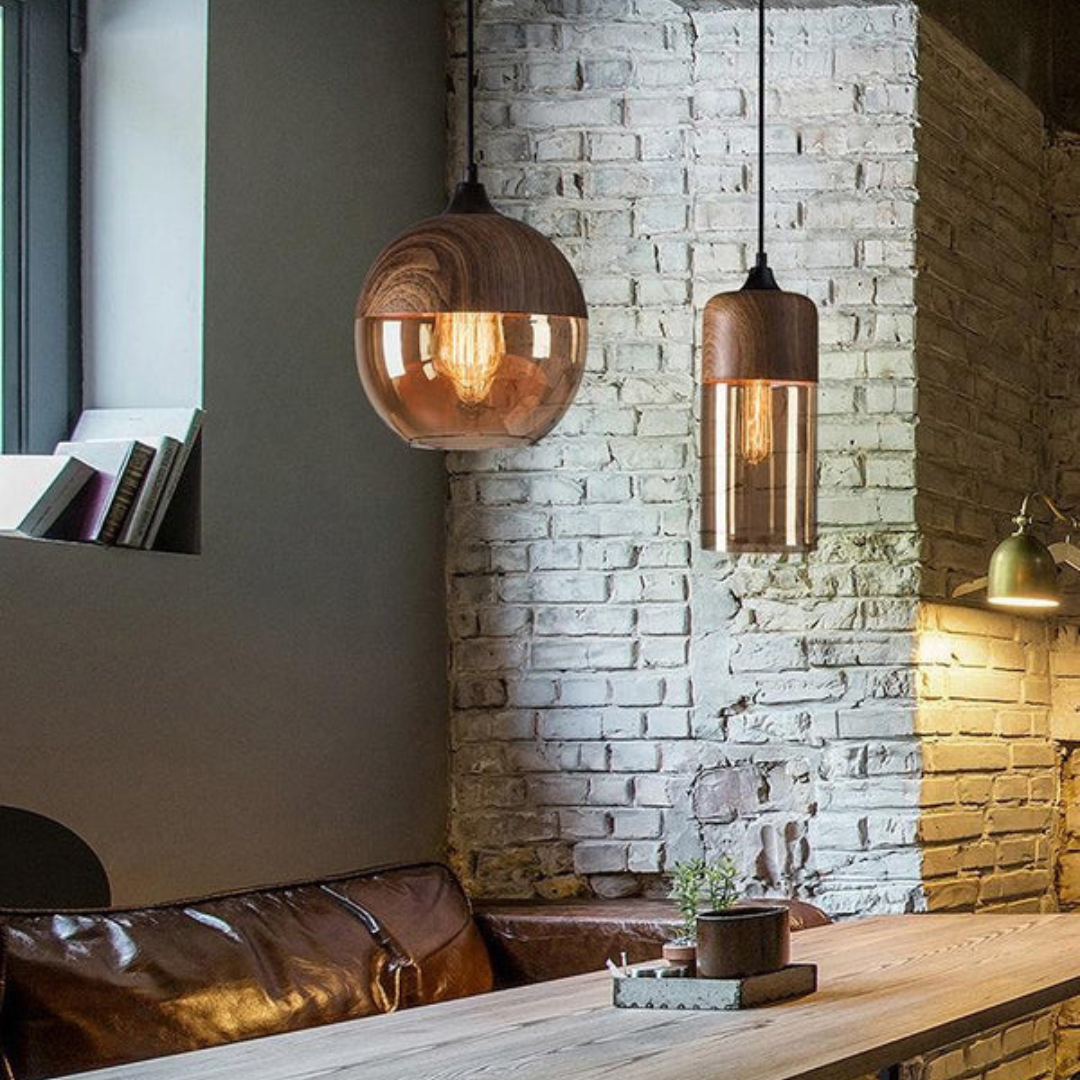 Nordluna – Scandinavische Houten Hanglamp met Getint Glas