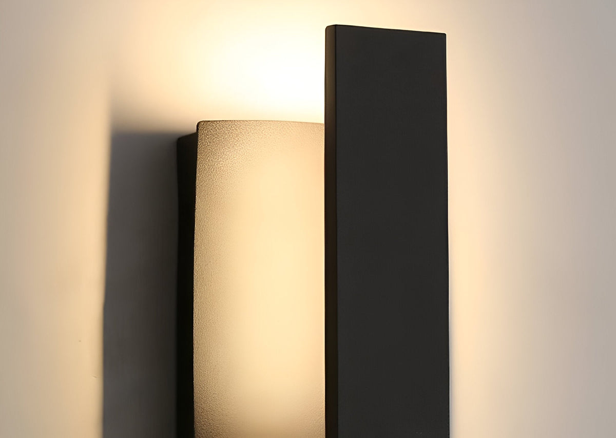 Lumivo – Lampada da esterno minimalista in alluminio per facciate moderne