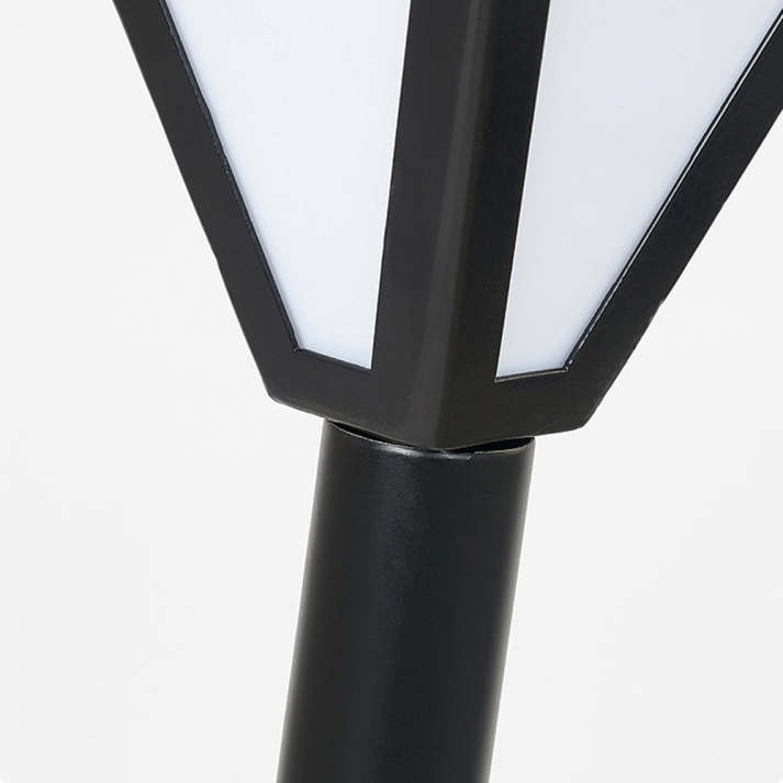 Lumiro – Moderne Solar Buitenlamp voor Stijlvolle Tuinverlichting