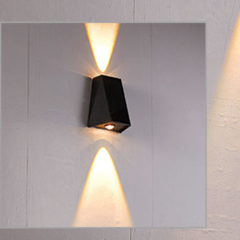Solvara – Elegante lampada solare da esterno per un'illuminazione da giardino suggestiva