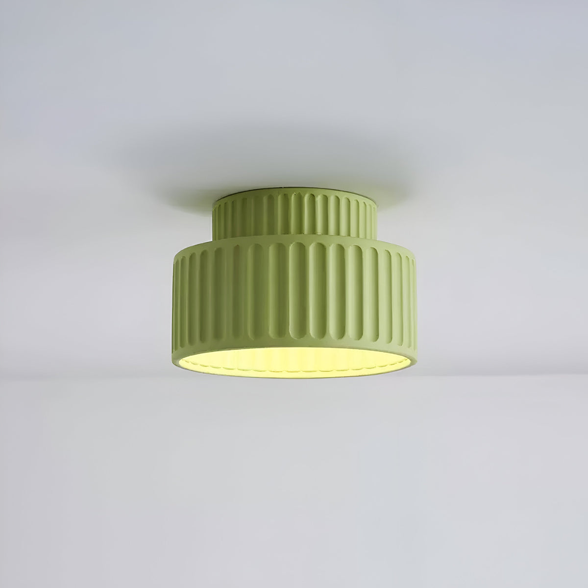 Lumora – Gele retro plafondlamp met moderne touch