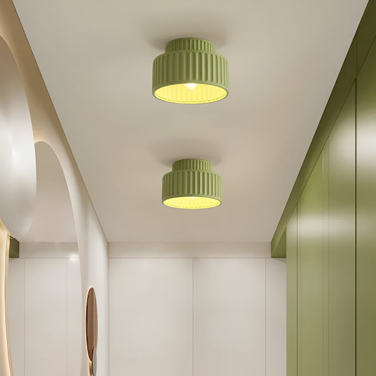 Lumora – Gele retro plafondlamp met moderne touch