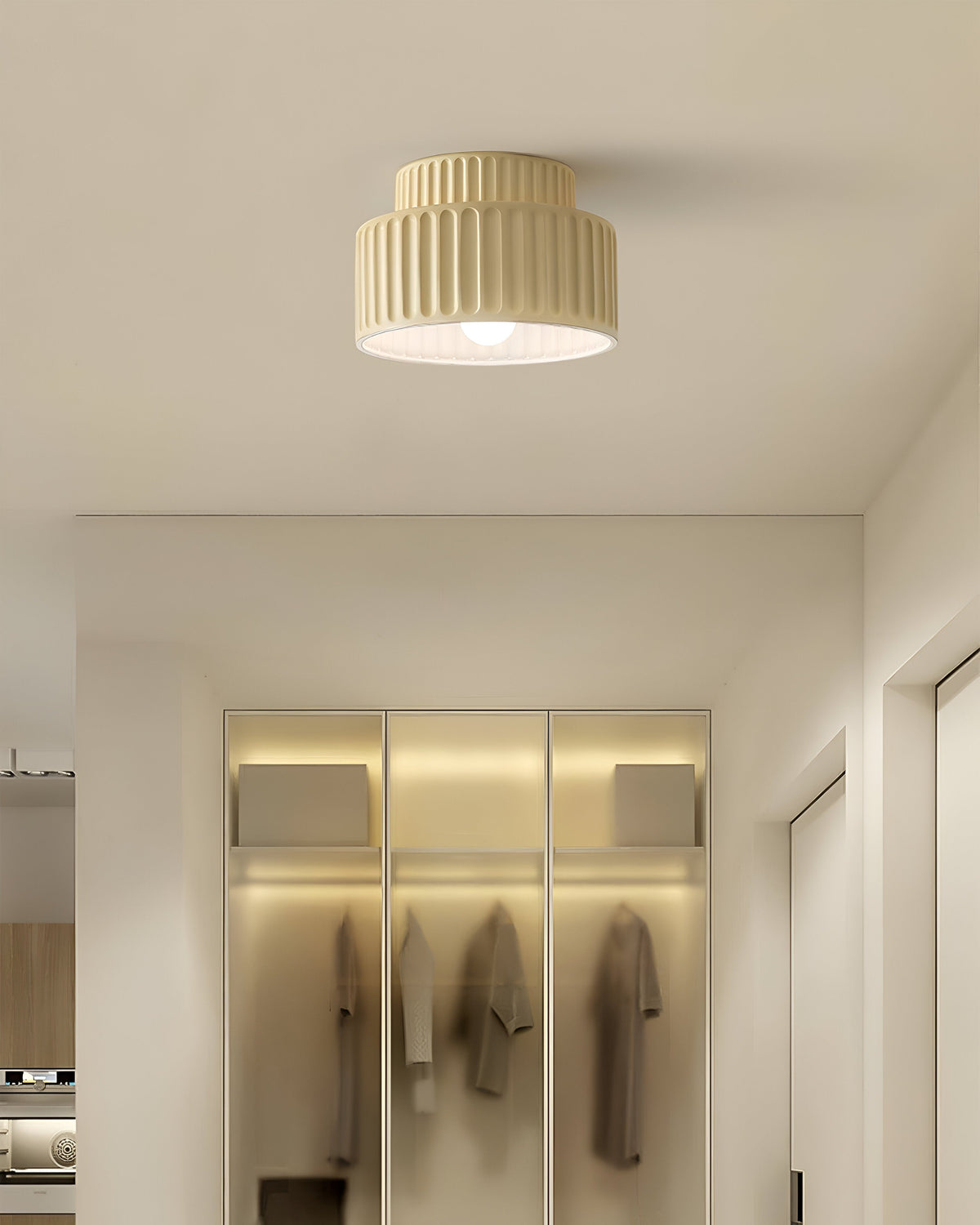 Lumora – Gele retro plafondlamp met moderne touch