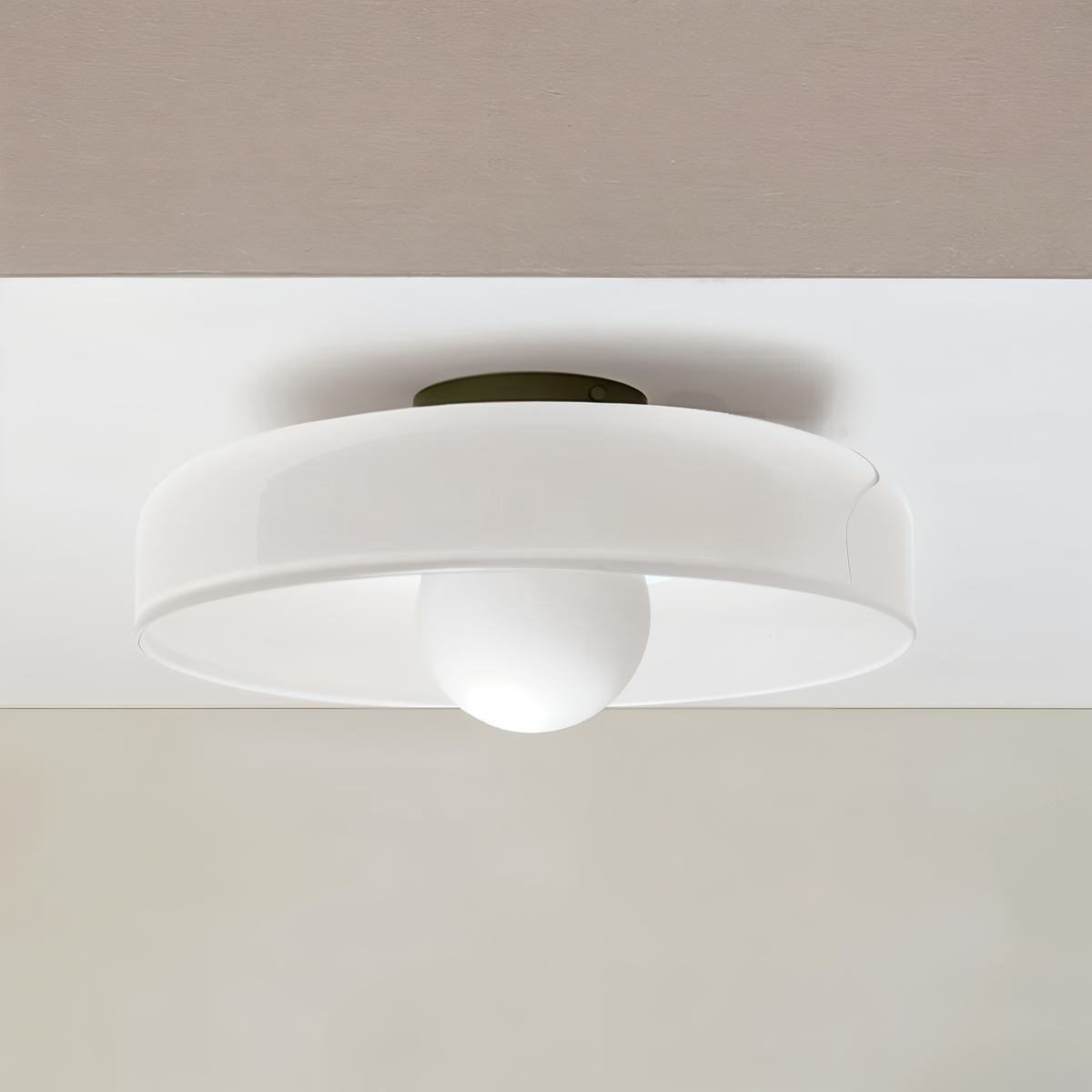 Lunara – Design plafondlampen van glas voor moderne interieurs