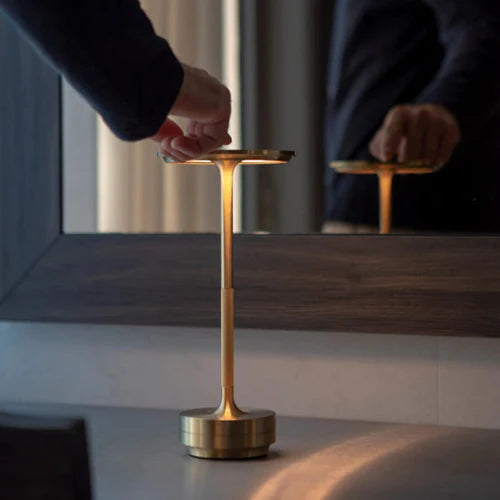 Lumixia – Lampada da tavolo wireless ricaricabile per il tuo comodino
