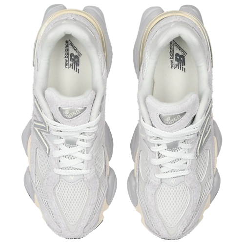 New Balance 9060 Marrone Grigio Sneakers da donna 4