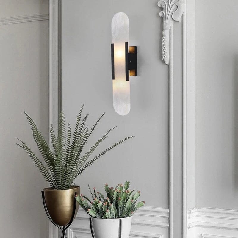 Elara - Eigentijdse wandlamp in natuurlijk marmer